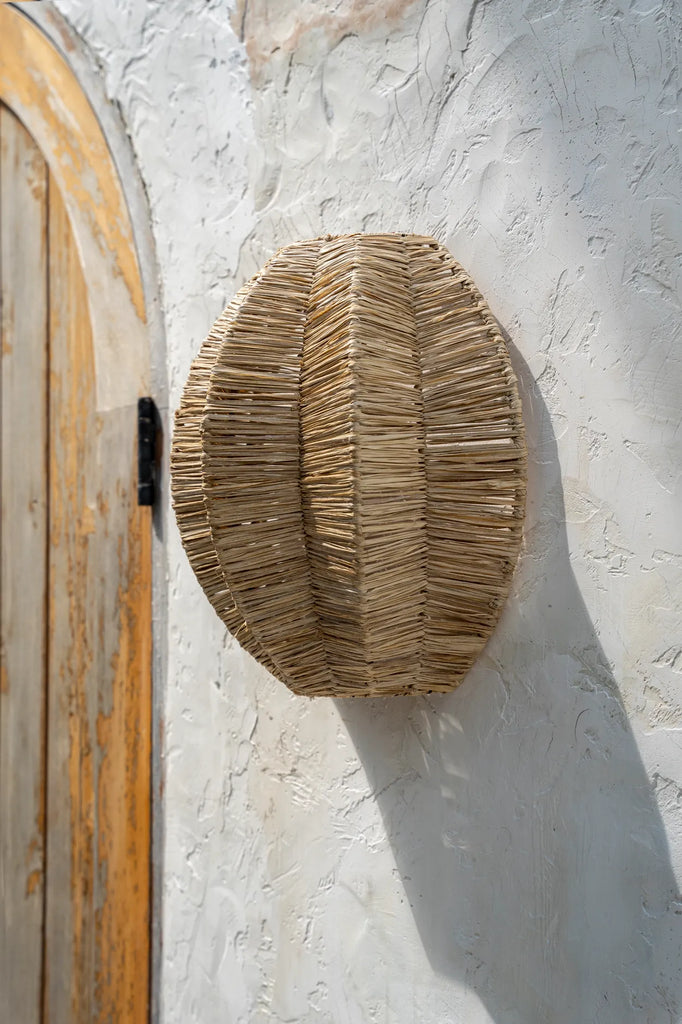 The Avanti Wall Lamp - Natural - M