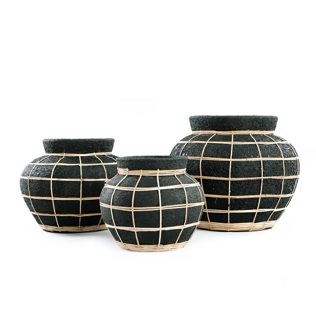 The Belly Vase - Black Natural - L