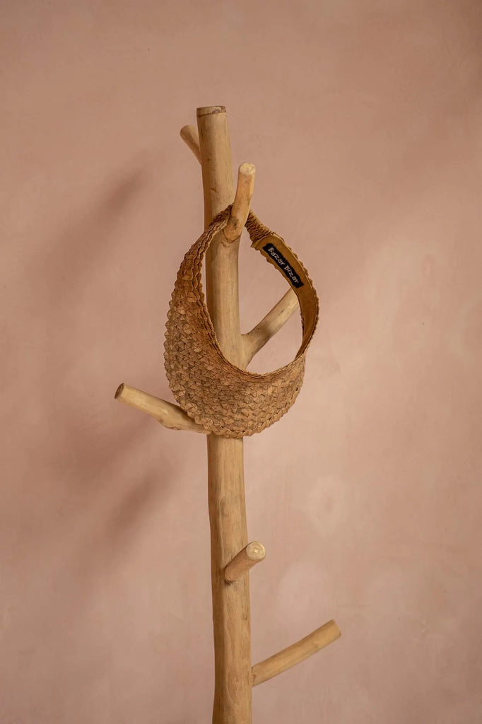 The Concrete Clothes Hanger - Natural