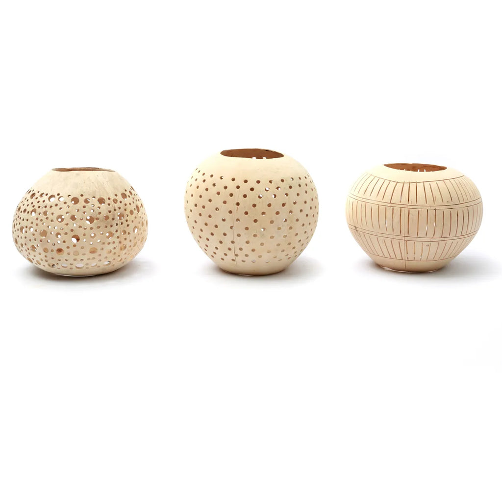 The Coconut Spot Candle Holder - Natural