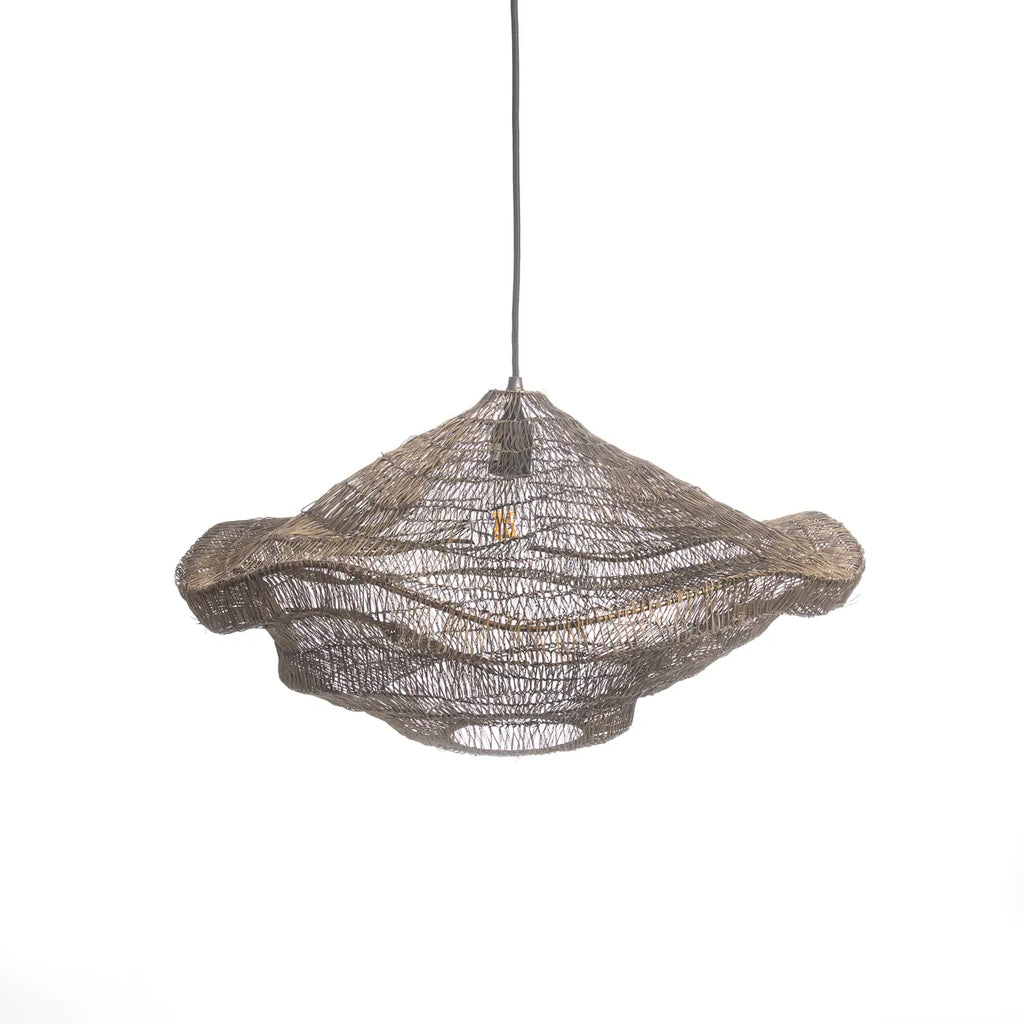 The Oyster Pendant Lamp - Brass - M