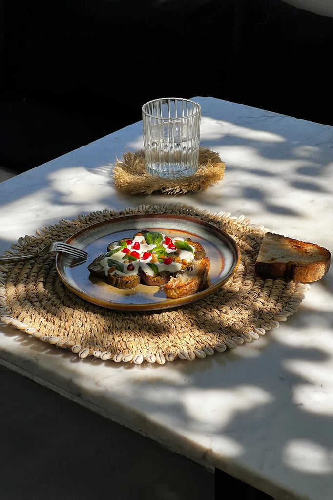 The Raffia Shell Placemat - Natural