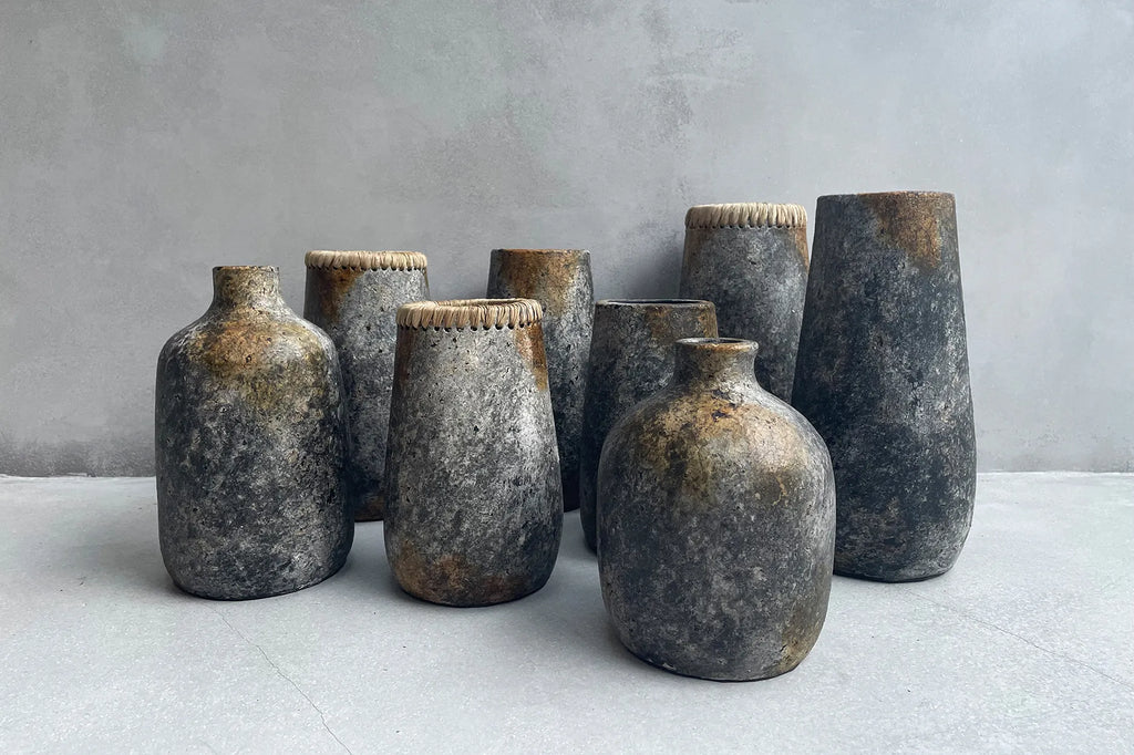 The Sneaky Vase - Antique Grey - L