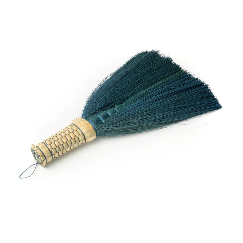 The Sweeping Hand Broom - Turquoise