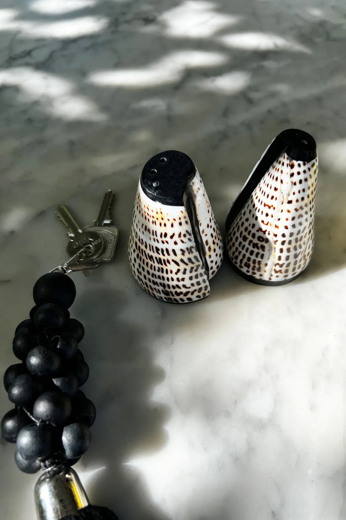 The Salt and Pepper Shell Set - Set of 2