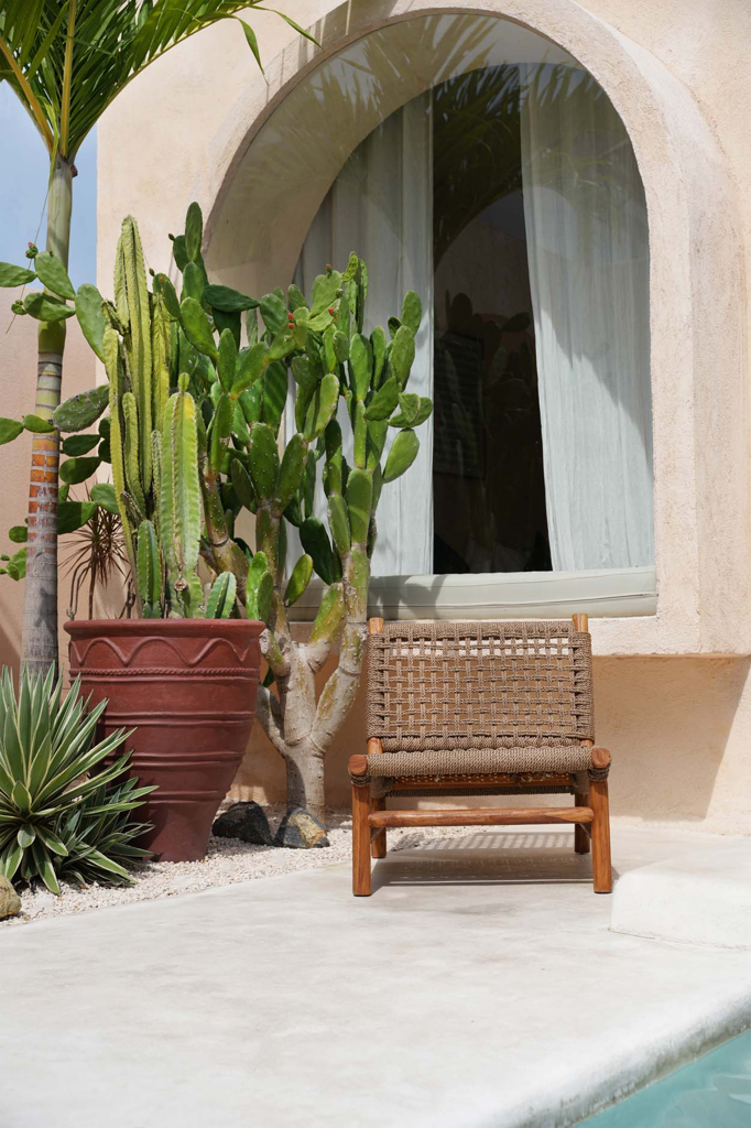 A Ilha Viro One Seater - Outdoor - Natural Brown